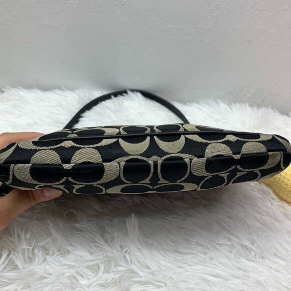 y2k COACH Black Signature Canvas Mini Purse / Wristlet with Card Slots - Picture 6 of 13